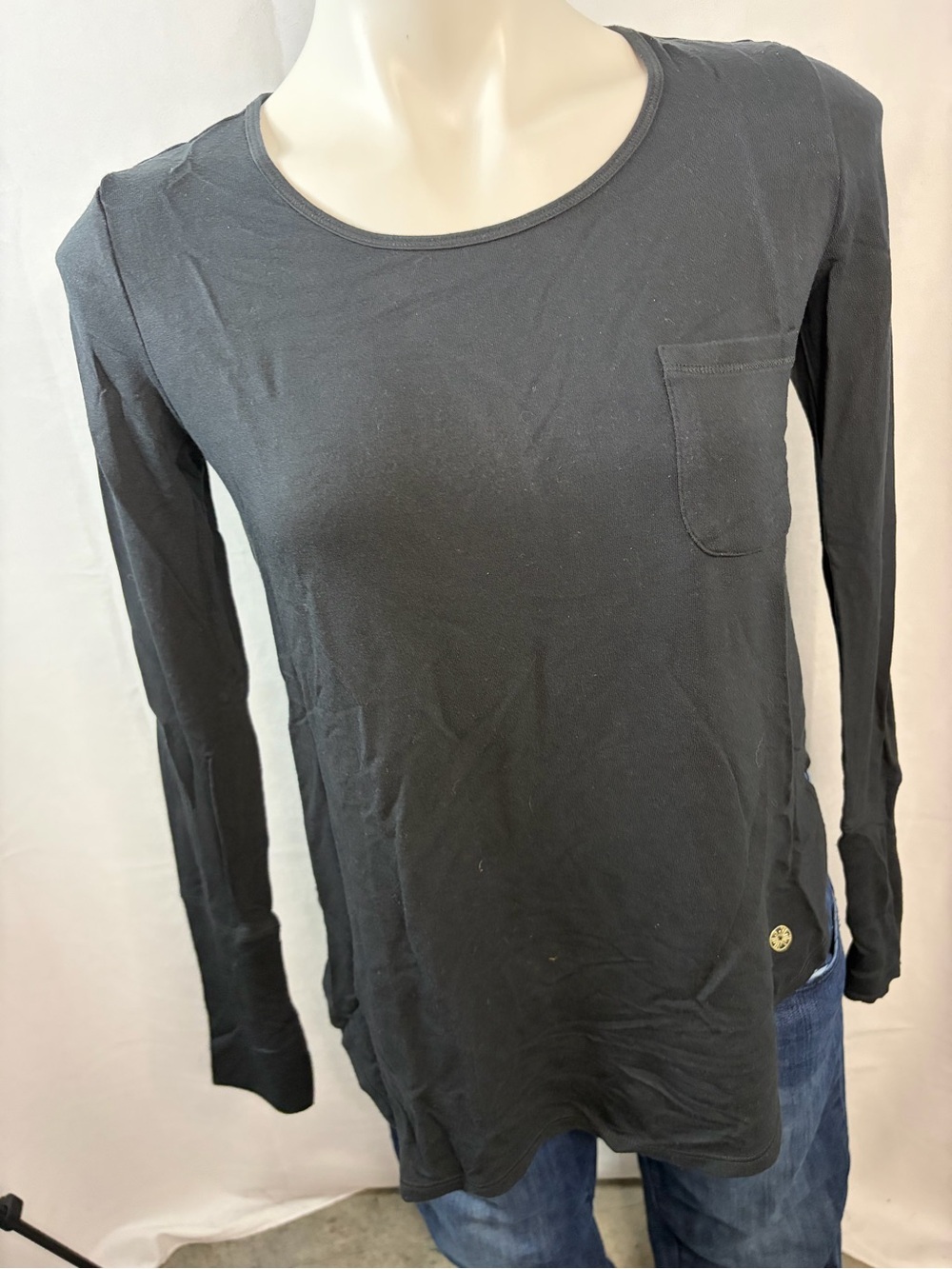 Lilly Pulitzer Black Long-Sleeve Pocket Tee